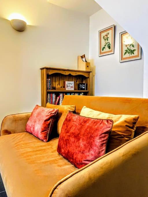Cute Cottage 5 Min Walk From Cafes Station And Sea Гастінгс Екстер'єр фото
